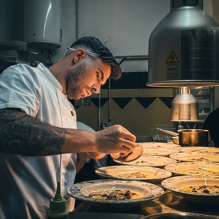 Chef Lucas Fernandes